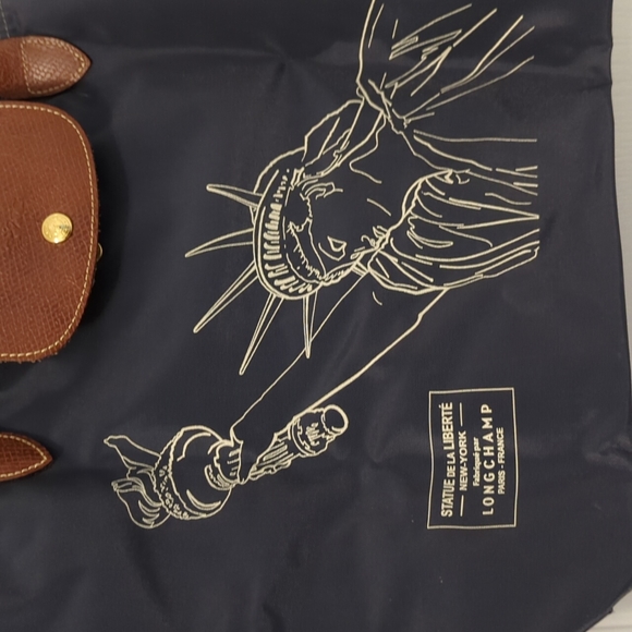 Longchamp Le Pliage, Limited Edition Statue of Liberty Tote - Picture 3 of 3